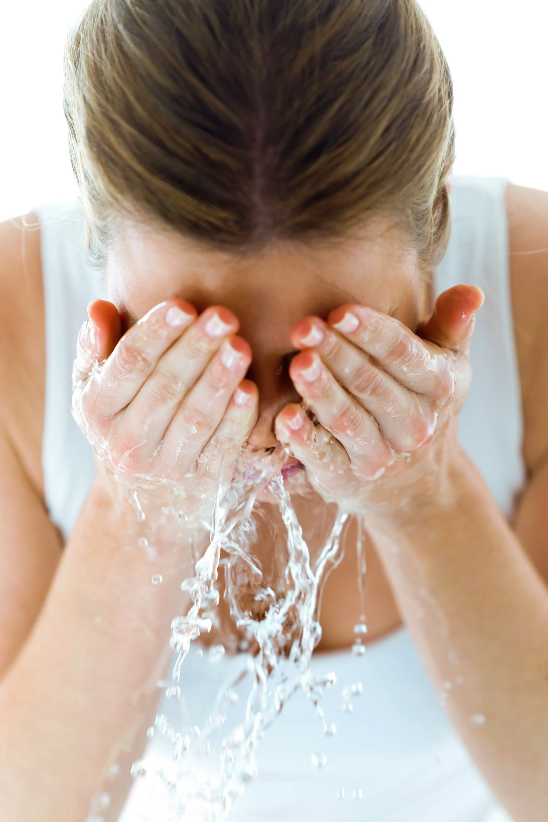 https://scentualaroma.com/cdn/shop/articles/beautiful-young-woman-washing-her-face-splashing-water-home-bathroom_a3962846-b35e-49e4-9076-c22ac413b346.jpg?v=1740146563&width=1100